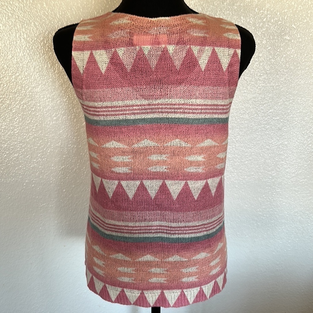 Aztec Print Knit Tank - Picture 4 of 6